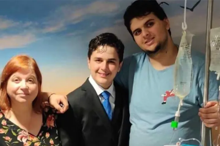 انتظاری ۱۵ساعته در بیمارستان رویال ویکتوریا با آپاندیس در حالِ ترکیدن